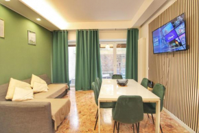 Delicious 2 Bed Room Apartment and Garden by YH